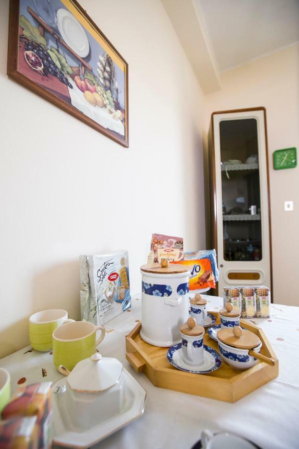 A Casa Di Rossella Apartment คาตาเนีย ภายนอก รูปภาพ